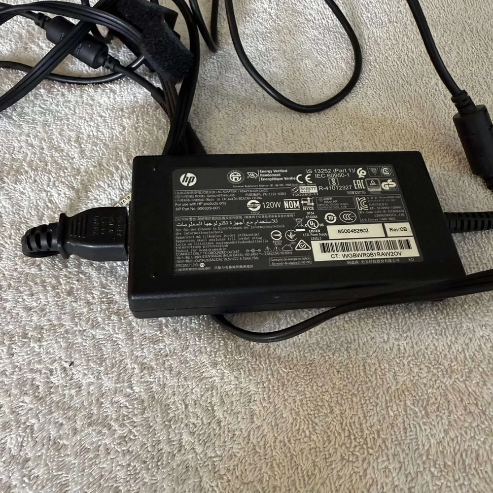 HP Black Laptop Power Adapter Charger One Size